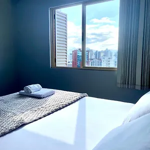 Ape Completo Bem No Centro Apartamento